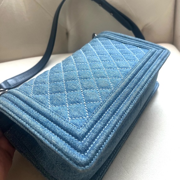 CHANEL Blue Denim Boy Flap Bag Meduim size - Picture 10 of 10